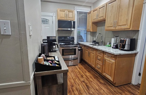 Peterborough Apartamento | King Comfort Retreat