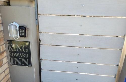 Newton Park Apartamento | King Edward Inn 2