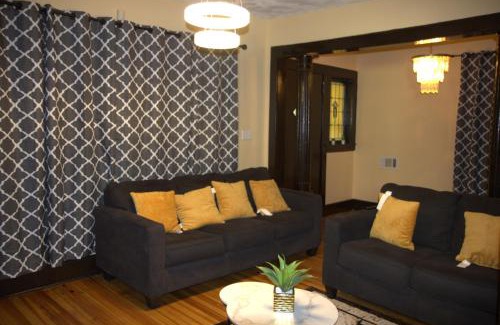 Weequahic Villa | King Luxury Home NY NJ