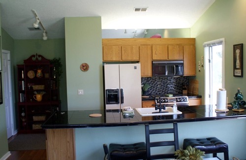Cedar Condominio | King master suite in Wine Country