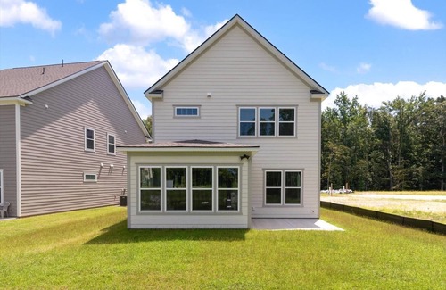 West Ashley Casa | King Master Suite within Shared 4-Bedroom New Construction Home