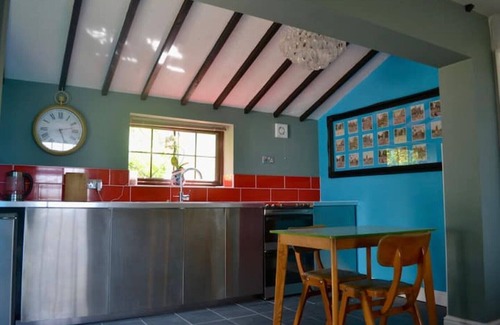 Runham Apartamento | KING OF HEARTS - King with Ensuite and Kitchen