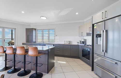 Brisbane Waterfront Casa | King of the Hill - Tangalooma