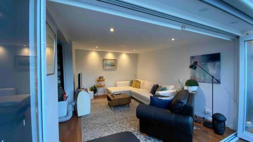 Callala Beach Casa | King on King Street