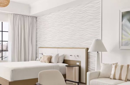 Don Cesar Hotel | King Partial View at The Hotel Zamora, 3 Units, Free Parking