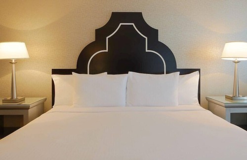 Atlantic City Hotel | King Room at a Hotel