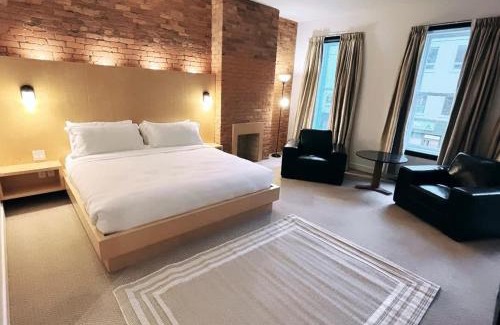 Downtown St. John's Casa | King Room at The Franklin Hotel on Water Street