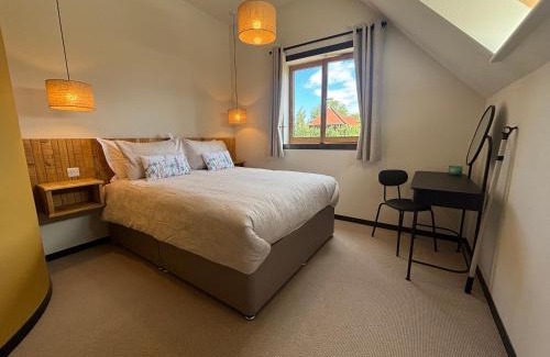 Bulmer Casa | King room with private bathroom in Bulmer Street