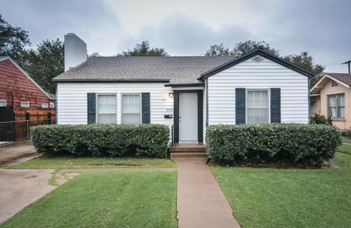 Tech Terrace Casa | ◈ King's Retreat ◈ 3BR/2BA ◈ 1/2 mile to Tech
