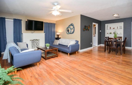 Tech Terrace Casa | ◈ King's Retreat ◈ 3BR/2BA ◈ 1/2 mile to Tech