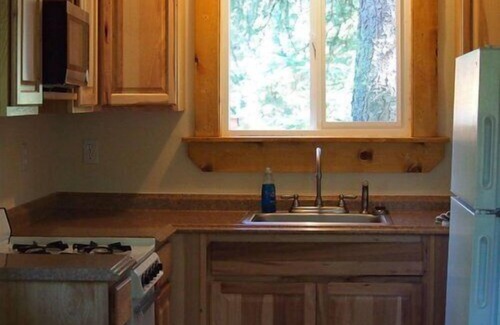 Cooper Landing Cabina | King Salmon Cabin - Cute Family Cabin at Eagle Landing Resort