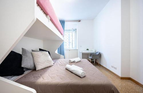 Testaccio Apartamento | King Size Apartment WiFi AIR CONDITIONING TV50 10MIN COLOSSEO-TRASTEVERE