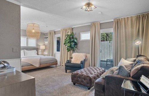 Rapid City Cama Y Desayuno | King Suite 4 - Black Forest Inn Bed and Breakfast