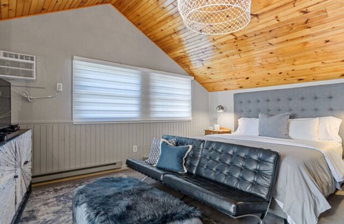 Rapid City Cama Y Desayuno | King Suite 7 - Black Forest Inn Bed and Breakfast