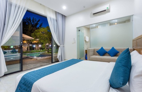 Thanh Ha Hotel | Suite King con vistas a la piscina - Retiro en la naturaleza
