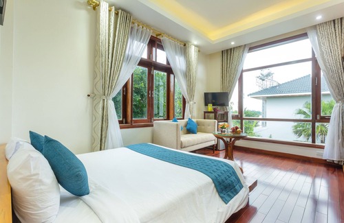 Thanh Ha Hotel | Suite King con vistas a la piscina - Retiro en la naturaleza