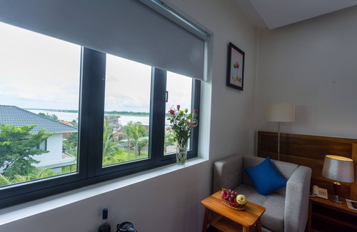 Thanh Ha Hotel | Suite King con vistas a la piscina - Retiro en la naturaleza