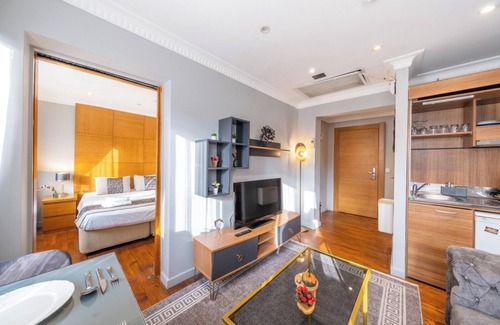 Besiktas Hotel | King Suits Hotel