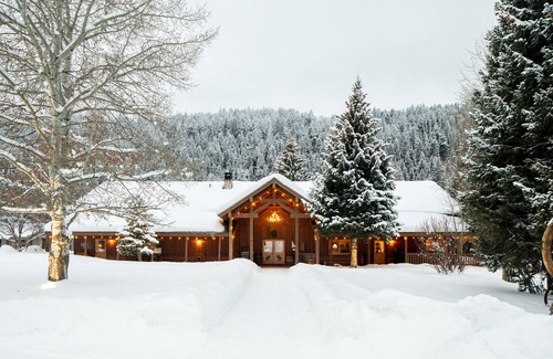Victor Cabina | King Twin Cabin at Moose Creek Ranch