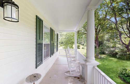 Chester Casa | Kingdom Valley Farmhouse