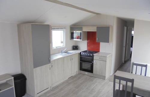 Ingoldmells Casa | Kingfisher Festival 6 Berth Central Heated Close to site entrance