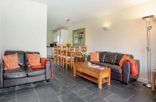 Bugford Casa | Kingfisher
