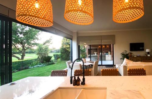 Hartbeespoort Casa | Kingfisher House, Pecanwood Estate, Hartbeespoort