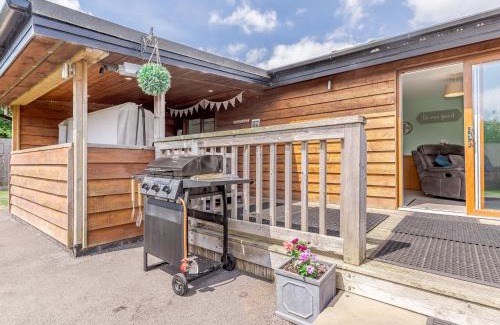 Arnold Casa | Kingfisher Lodge