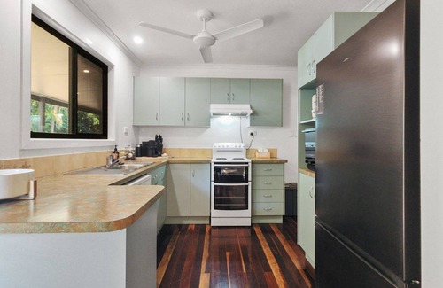 Nelly Bay Casa | Kingfisher on Mandalay