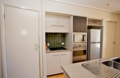 Agnes Water Apartamento | Kingfisher - Three-Bedroom Beachside Escape in Agnes Water, with Heated Communal Pool, Minutes from Main Beach