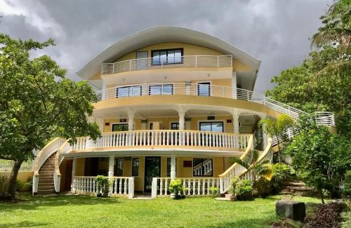 Mambajao Casa | Kinghorn Garden House Resort