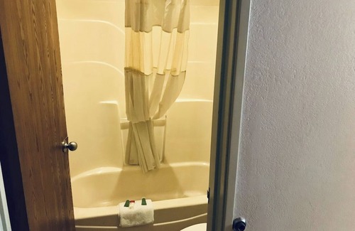 Calumet Park Hotel | Kings Inn