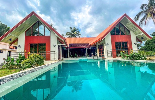 Bolinao Villa | Kings Manor Vacation Rental - Charming 3 bedroom Villa with Private Pool