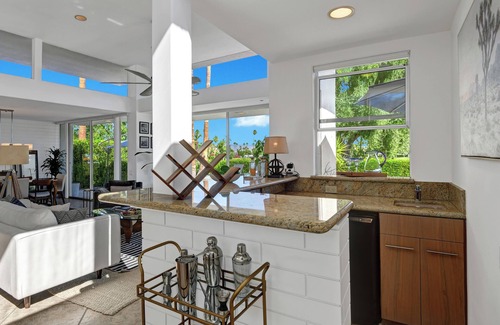 Indian Canyon Casa | Kings Point Retreat - Palm Springs Paradise on Indian Canyons Golf Course