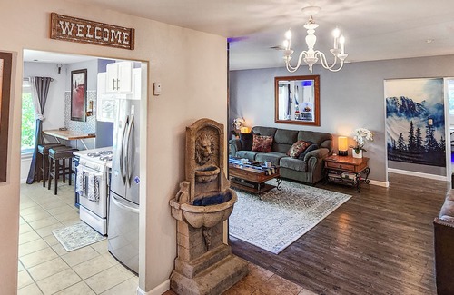 Glenwood Springs Condominio | Kings & Queens Autumn Oasis· 2 Kings + 2 Queen Sofas · Mtn Views-Near Glenwood