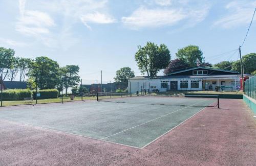 Great Mongeham Casa | Kingsdown Chalet 10 by Keepers Cottages