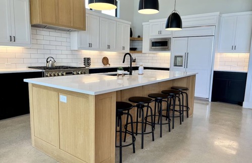 Kingsland Casa | Kingsland Gem | Lake, Pool, Spa + Nearby Wineries
