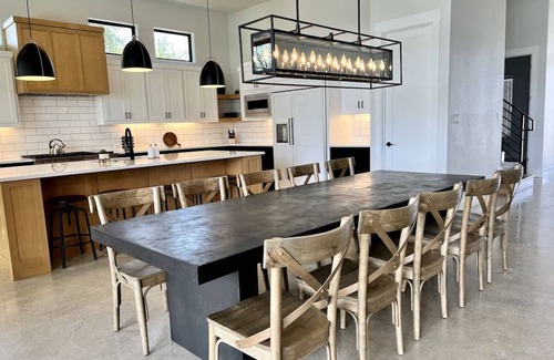Kingsland Casa | Kingsland Gem | Lake, Pool, Spa + Nearby Wineries