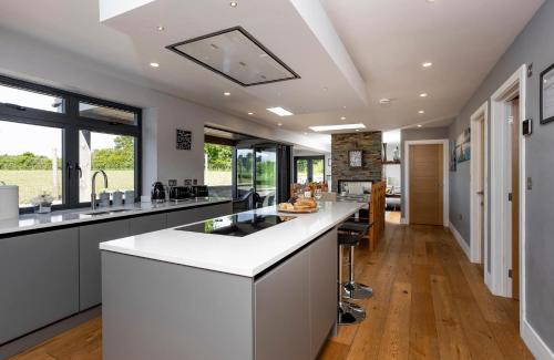Compton Martin Casa | Kingsley Paddocks