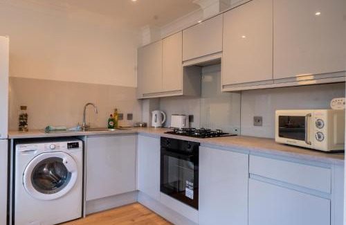 Norbiton Apartamento | Kingston Centre Location 2-Bed Flat Sleeps 5
