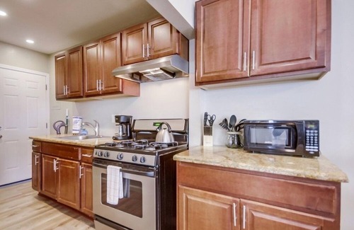 Mission Beach Casa | Kingston Court Cottage 726