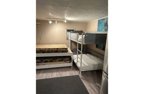 Loyalist Cabaña | Kingston Lakehouse