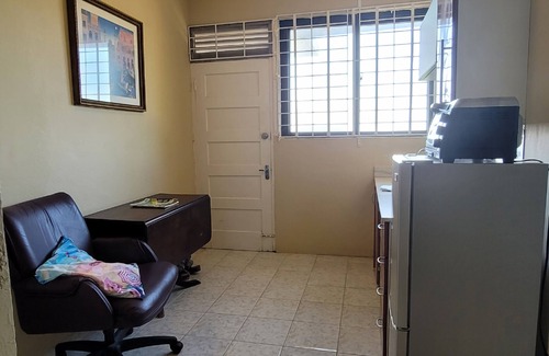 Constant Spring Apartamento | Kingston Overlook Retreat that leaves the city hustle & bustle behind in minutes