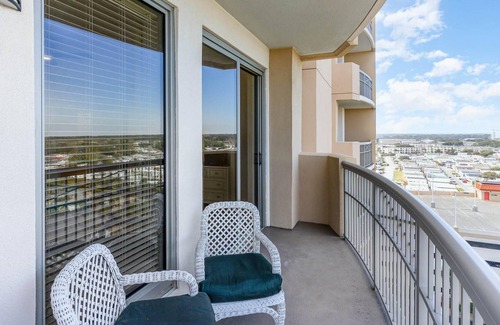Arcadian Shores Condominio | Kingston Residences 3 Bedroom Ocean View Condos