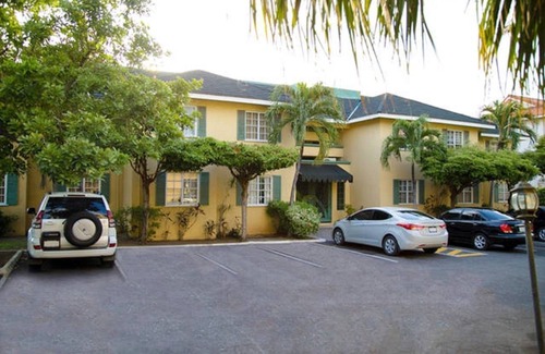 Saint Andrew Apartamento | Kingston Town Suite