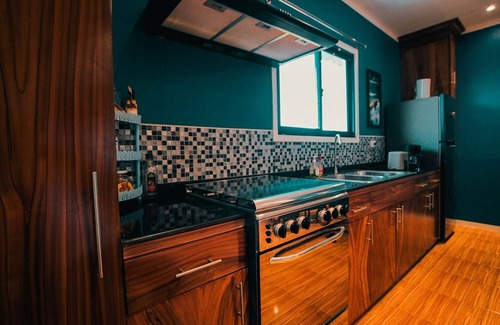 Dumaguete Hotel | Kingswick Residences and Lodge
