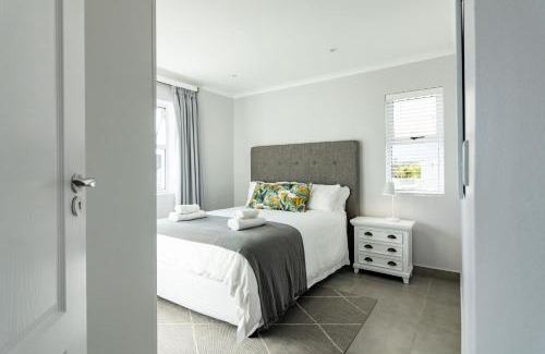 George Casa | Kingswood Hamlet No 5