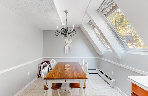 West Hartford Apartamento | Kingswood Mountainside Retreat