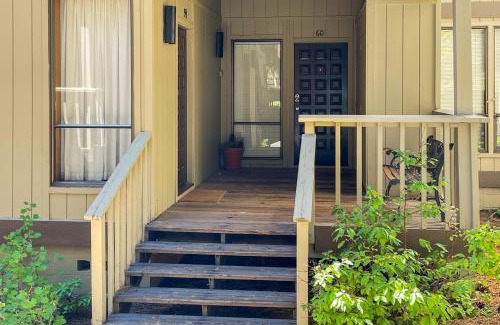 Kings Beach Apartamento | Kingswood Village 60