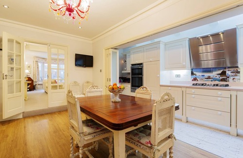 Munster Casa | Kingwood Comfort. - Tres Habitaciones Casa, Capacidad 6